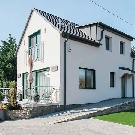Villa Emmy Haz *