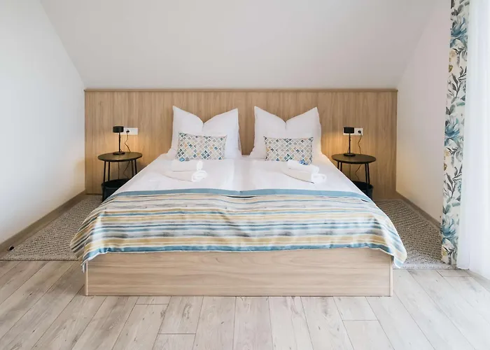 Emmy Haz Badacsonytomaj